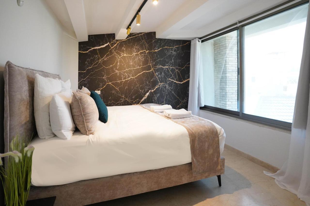 Yalarent Enorma Complex With Shared Heated Pool Appartement Eilat Buitenkant foto