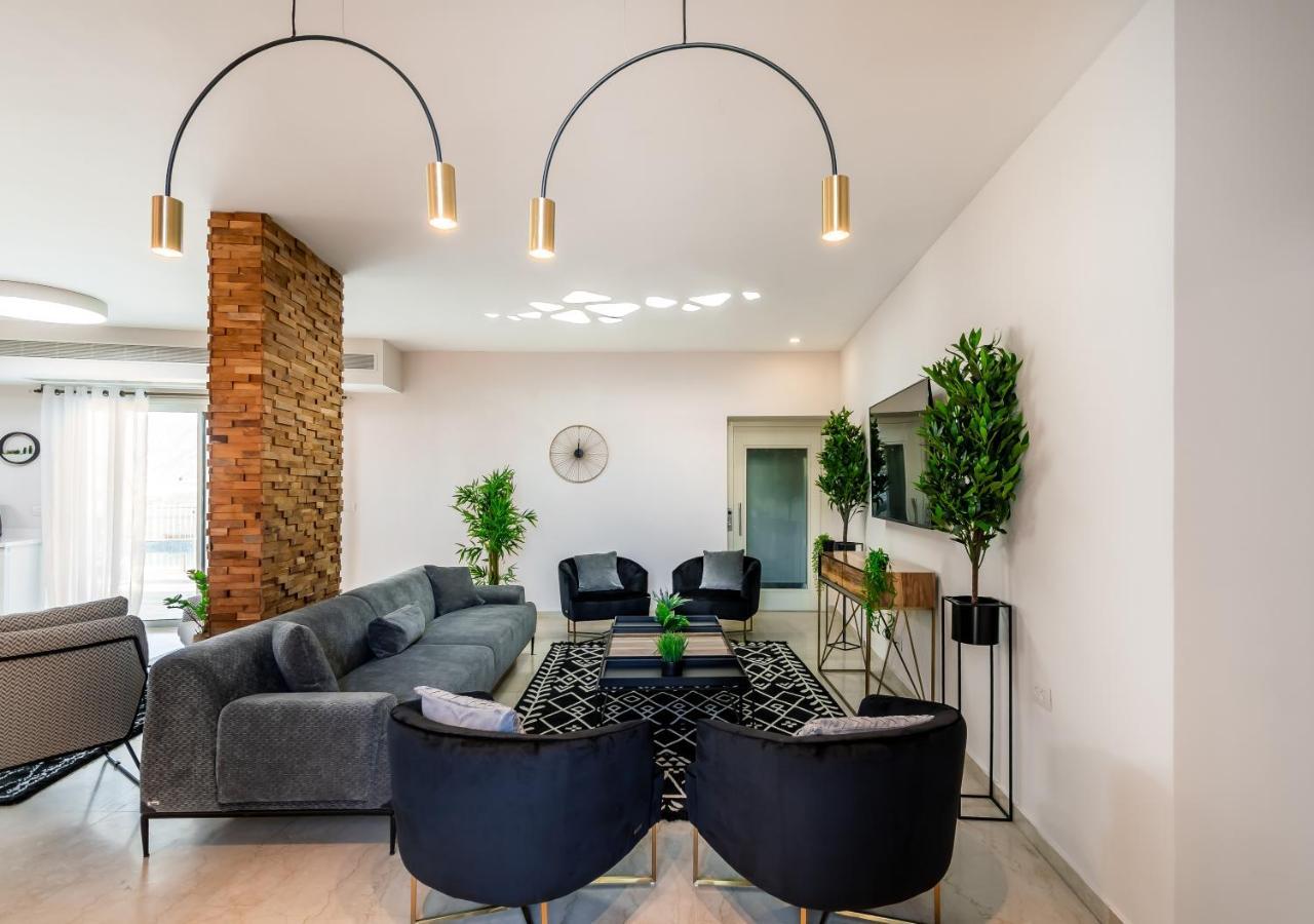 Yalarent Enorma Complex With Shared Heated Pool Appartement Eilat Buitenkant foto