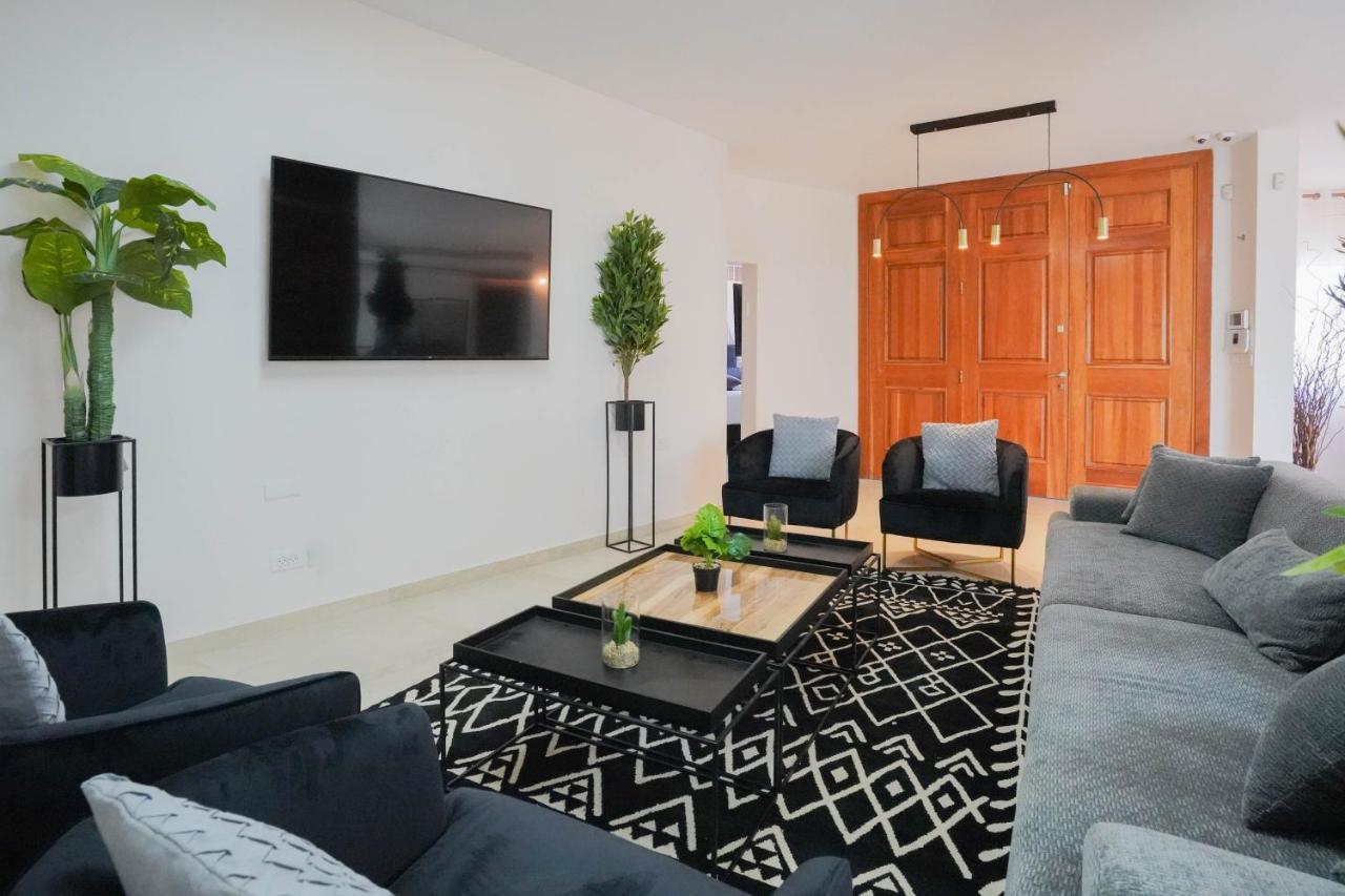 Yalarent Enorma Complex With Shared Heated Pool Appartement Eilat Buitenkant foto