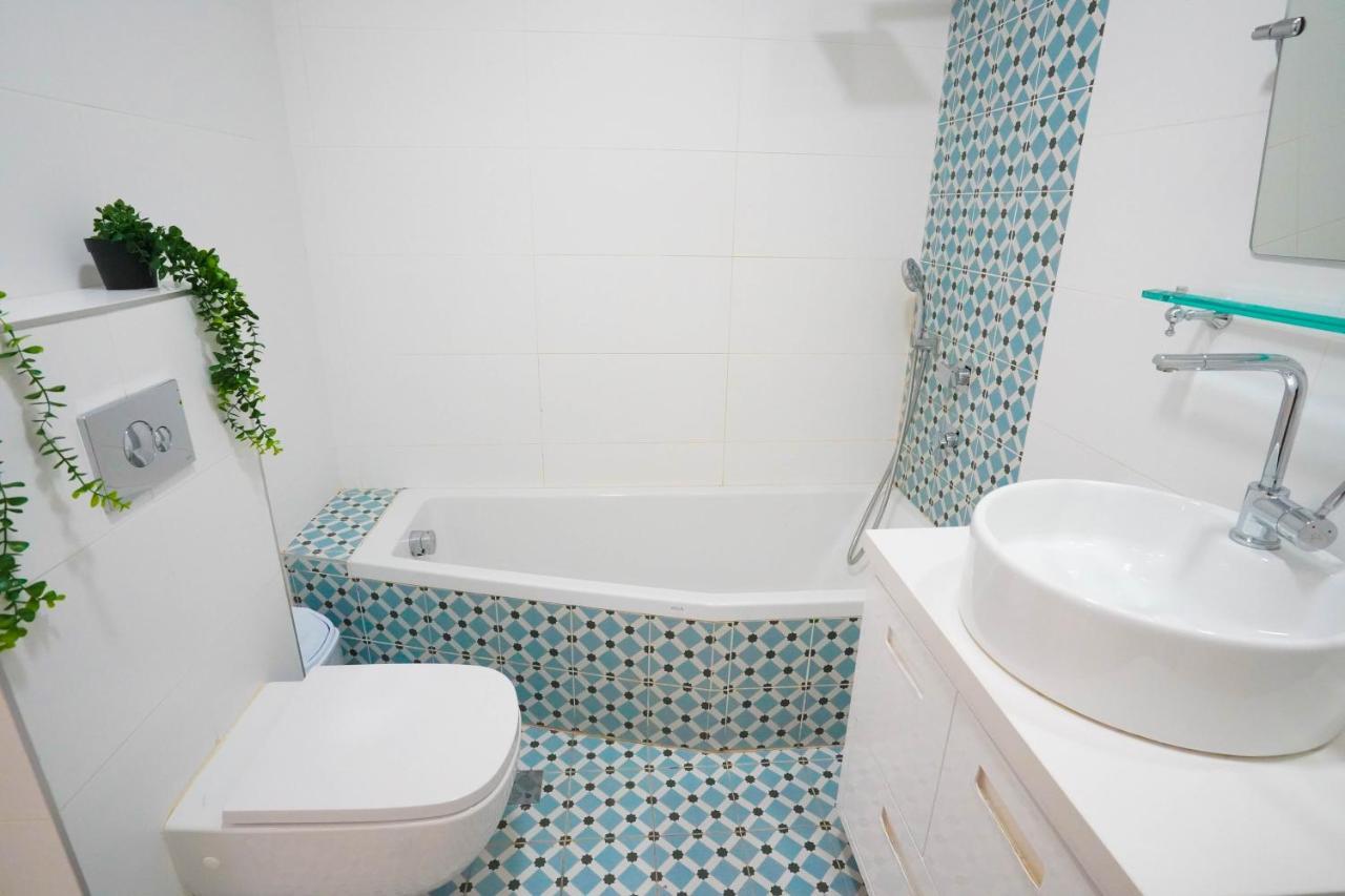 Yalarent Enorma Complex With Shared Heated Pool Appartement Eilat Buitenkant foto