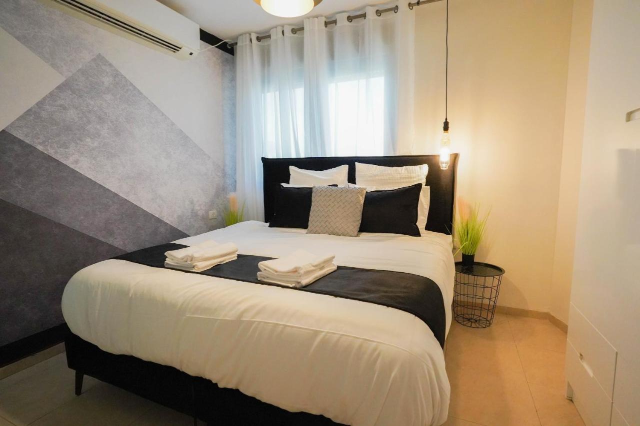 Yalarent Enorma Complex With Shared Heated Pool Appartement Eilat Buitenkant foto