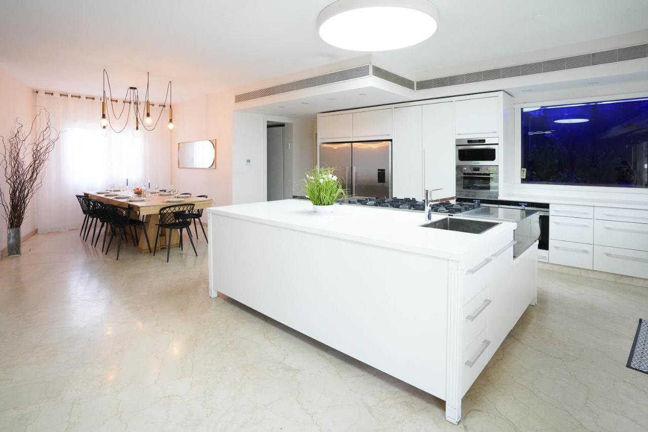 Yalarent Enorma Complex With Shared Heated Pool Appartement Eilat Buitenkant foto