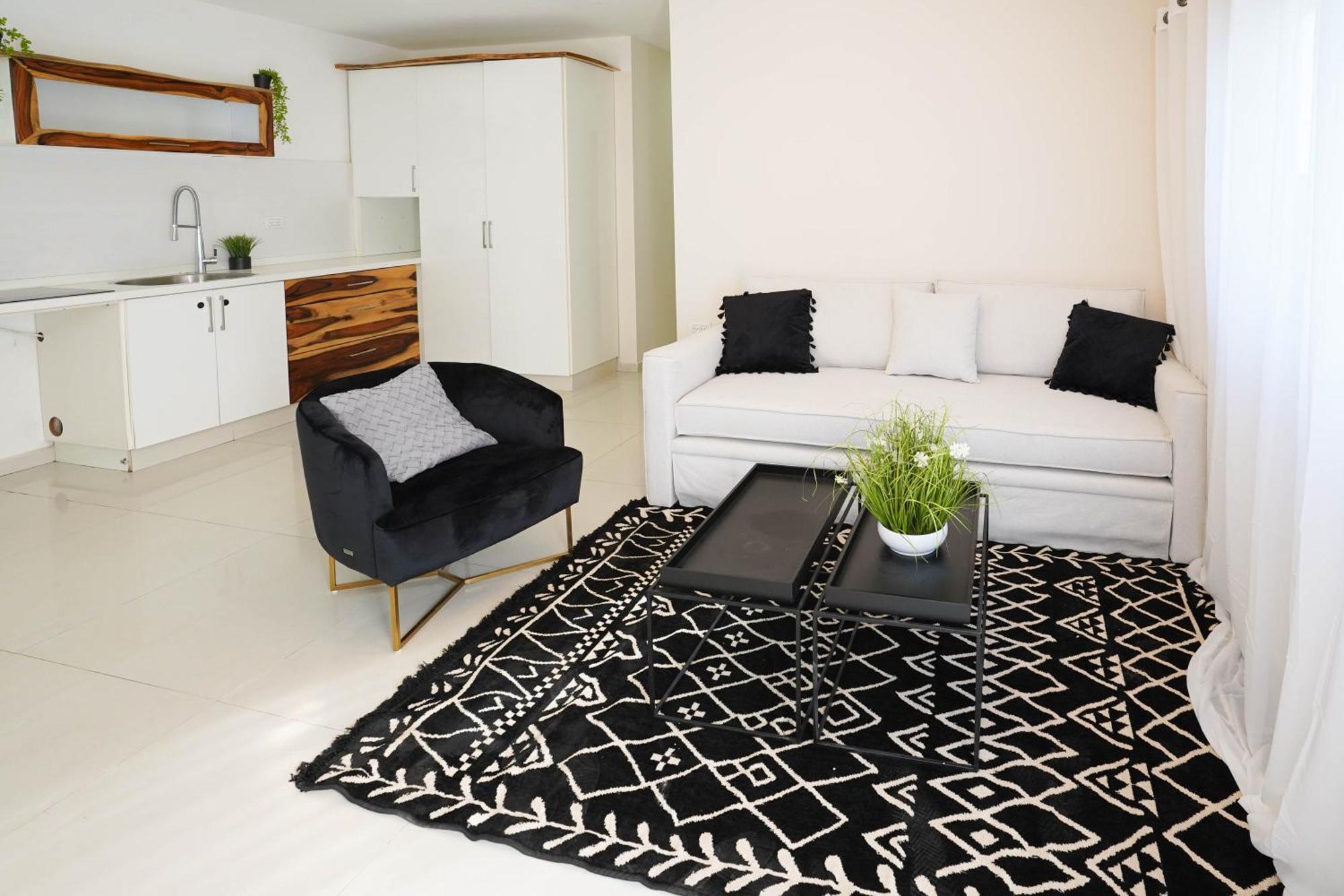 Yalarent Enorma Complex With Shared Heated Pool Appartement Eilat Buitenkant foto
