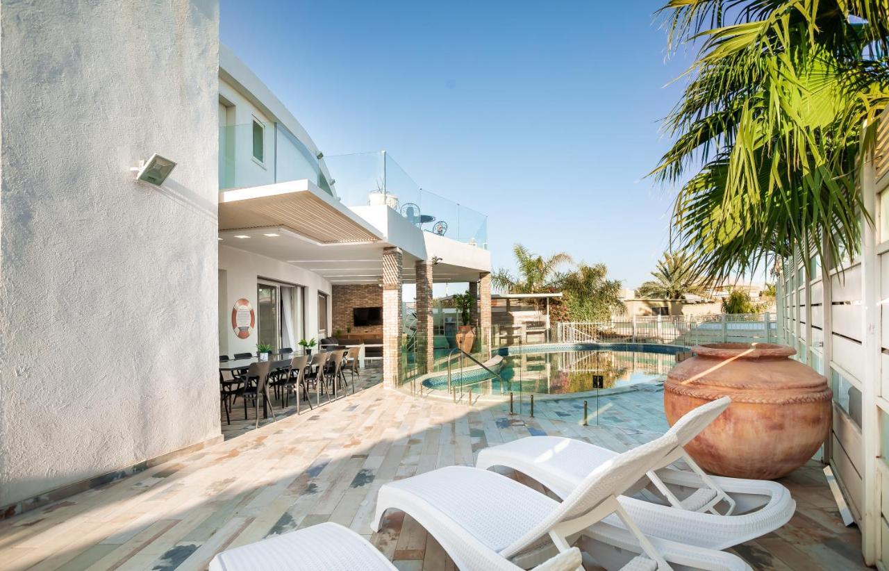 Yalarent Enorma Complex With Shared Heated Pool Appartement Eilat Buitenkant foto