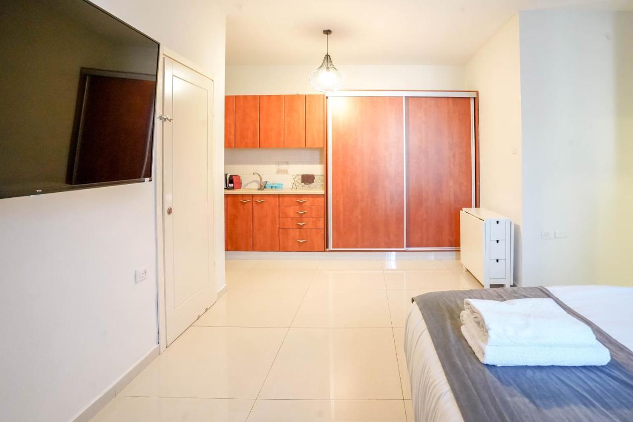 Yalarent Enorma Complex With Shared Heated Pool Appartement Eilat Buitenkant foto